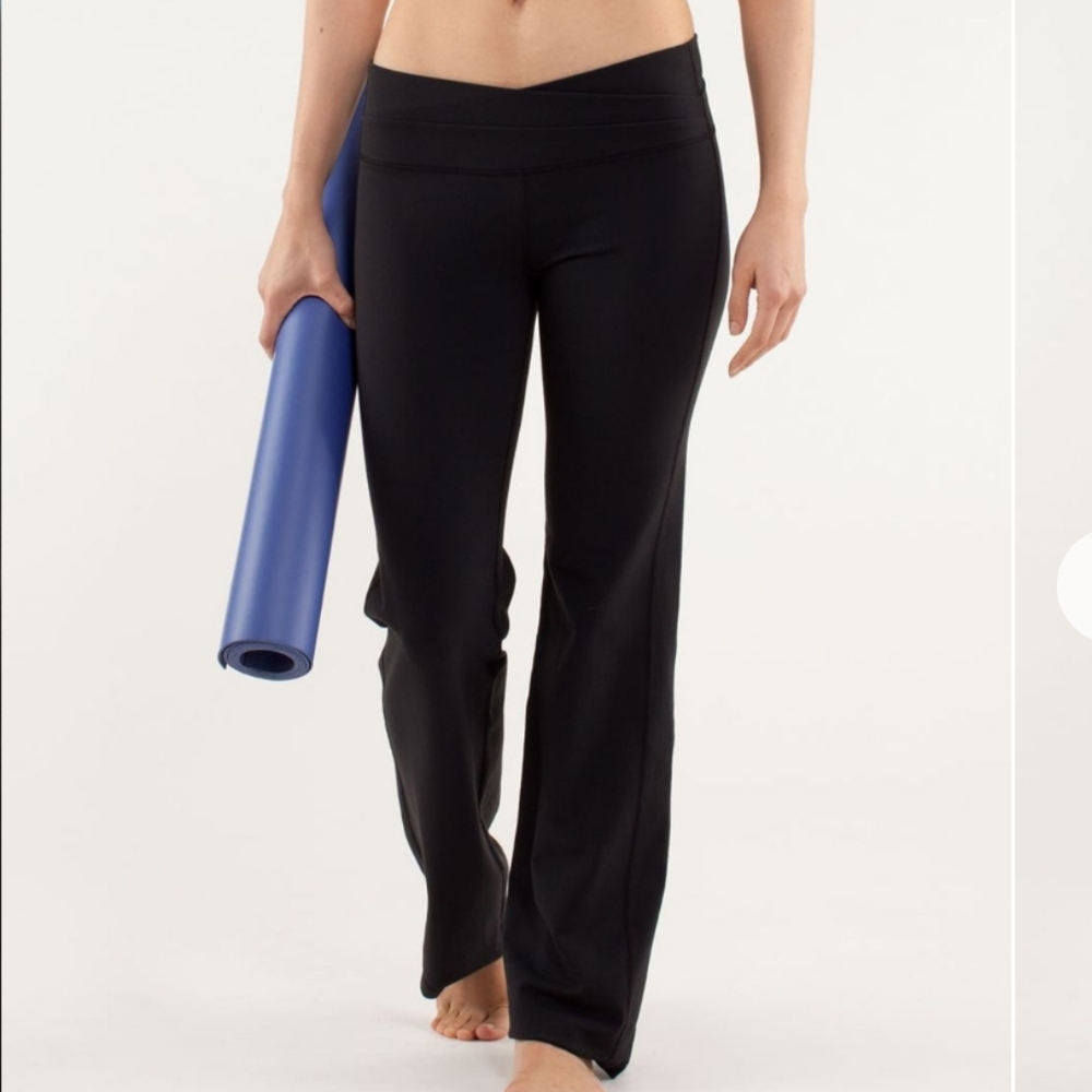 Lululemon Astro Pant (Regular)Black EUC
